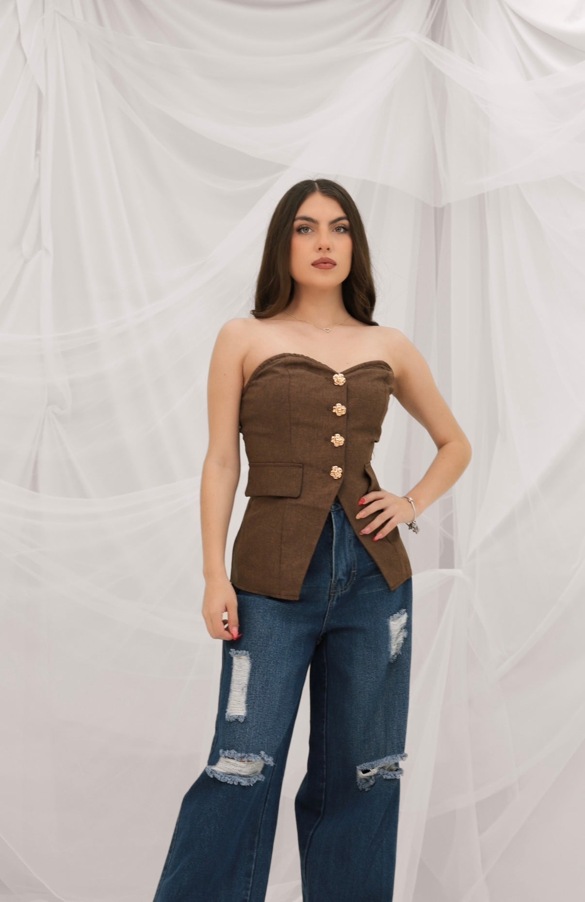 Blusa café straple