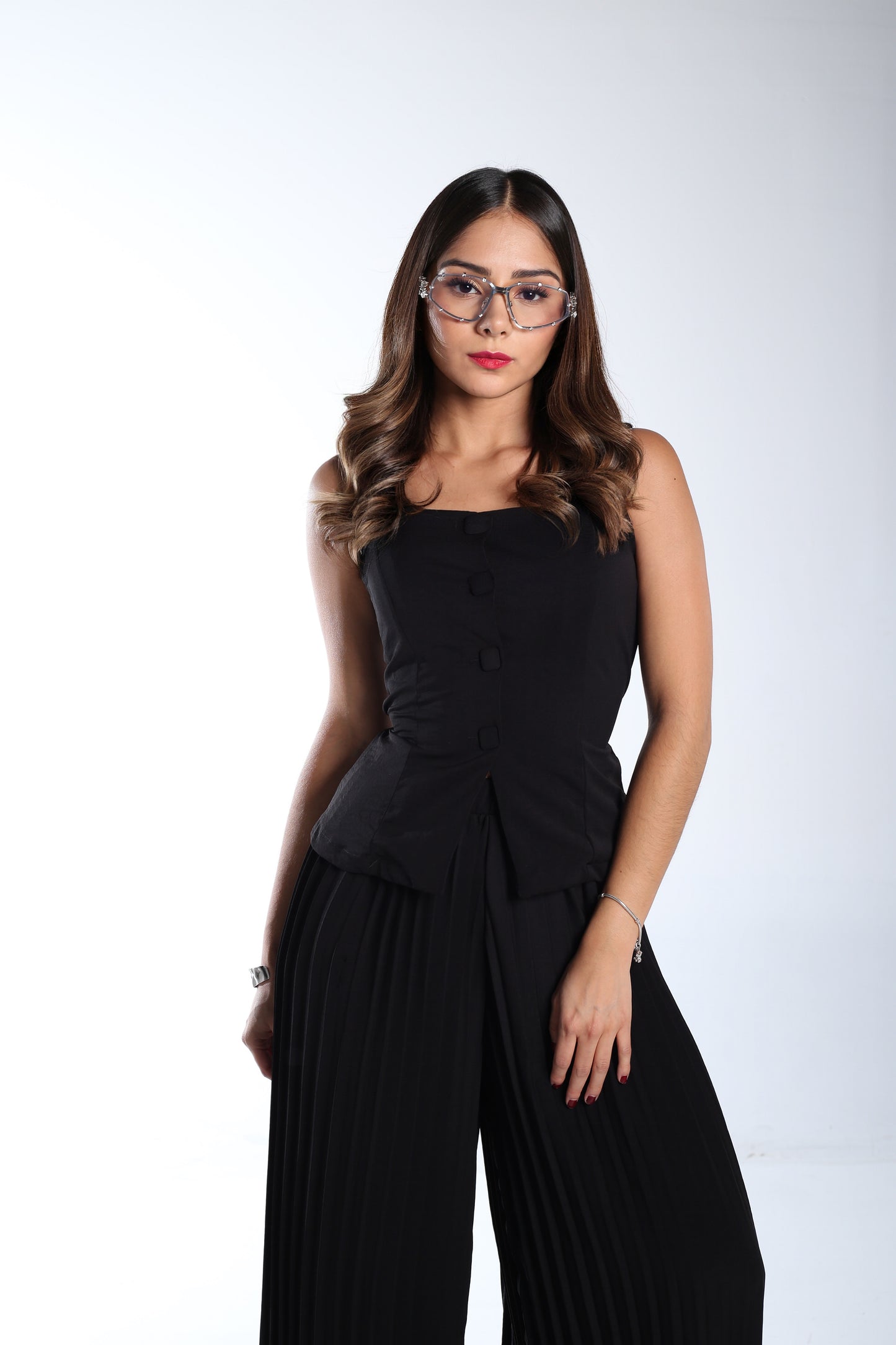 Conjunto negro plisado