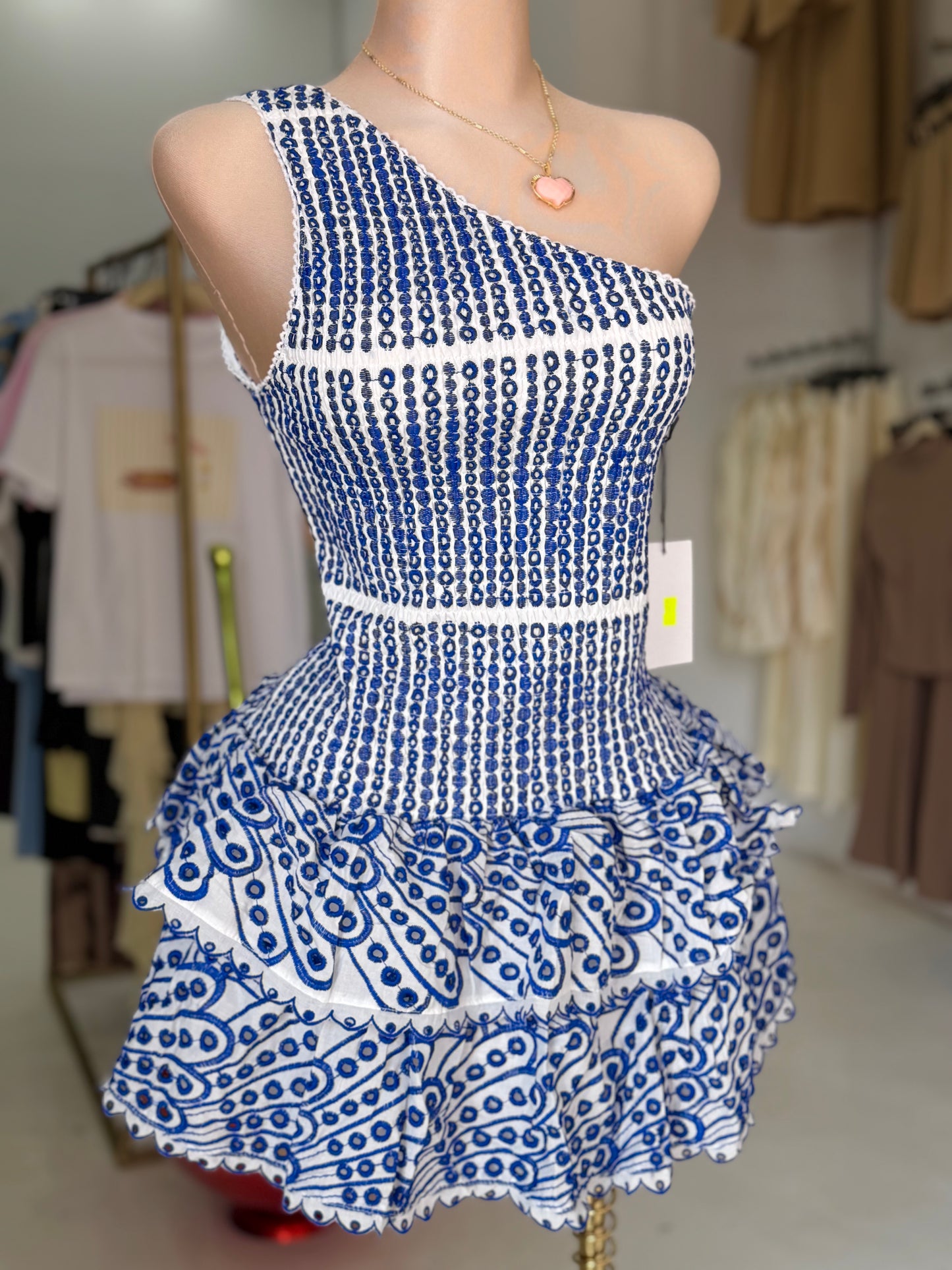 Vestido azul olanes