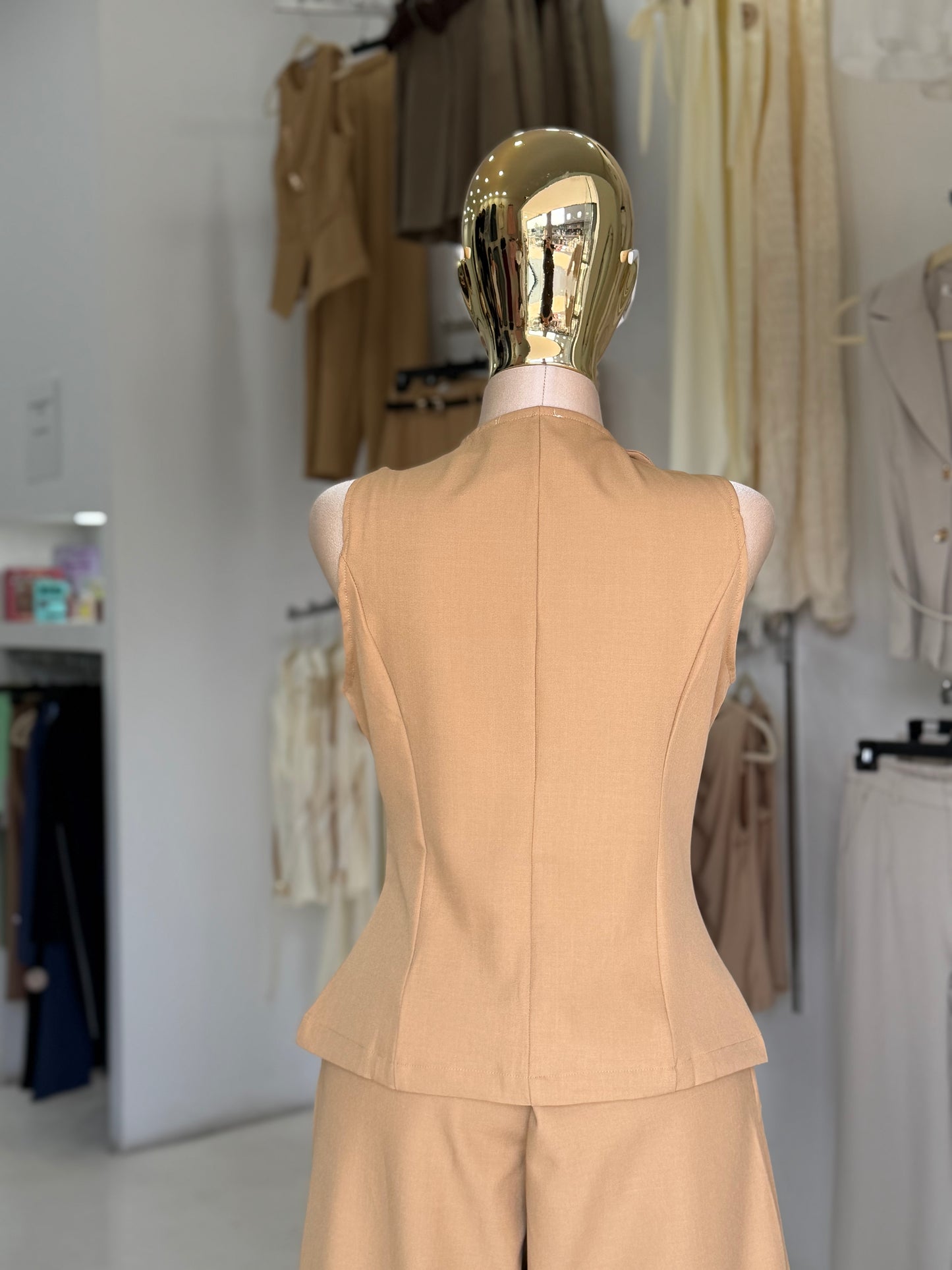 Conjunto beige