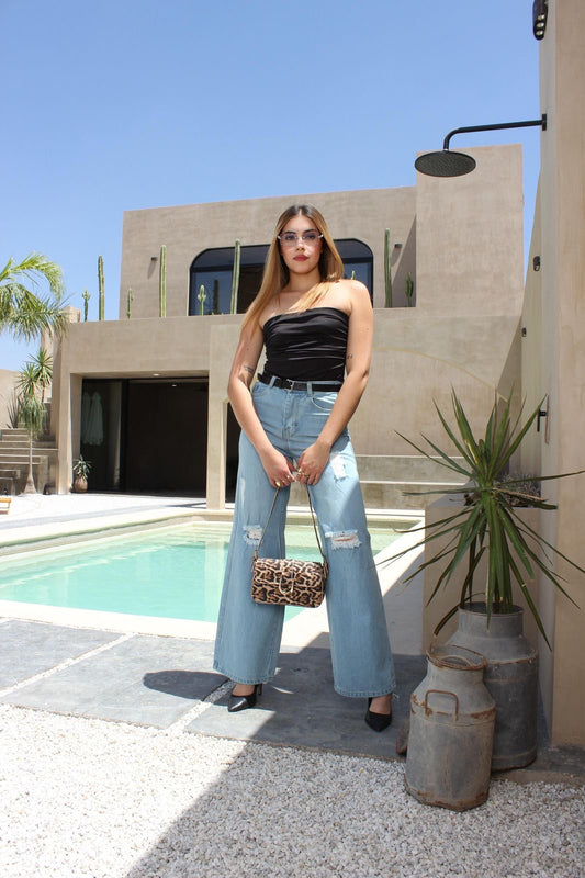 Pantalón wide leg claro roto