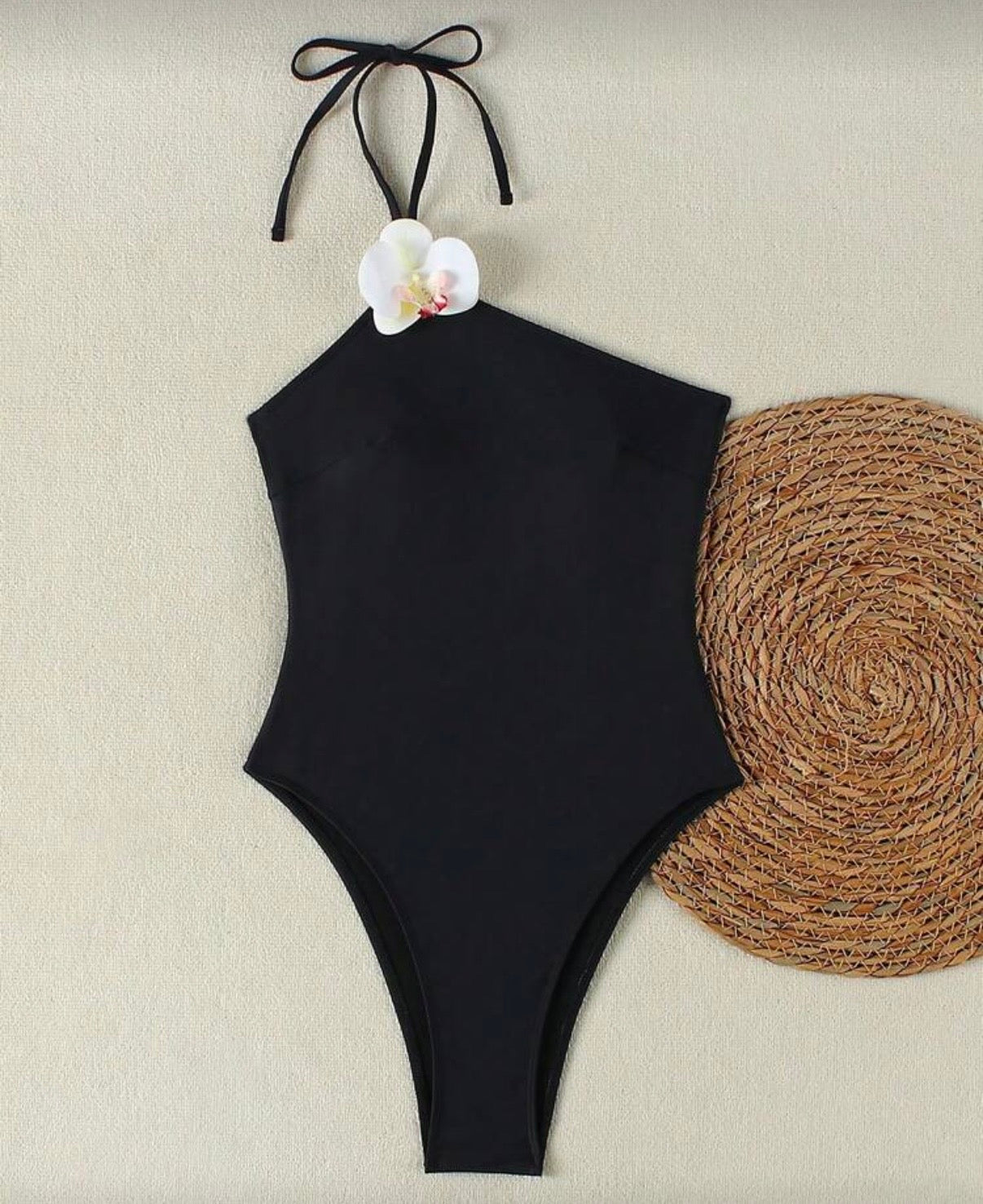 Traje de baño con flor