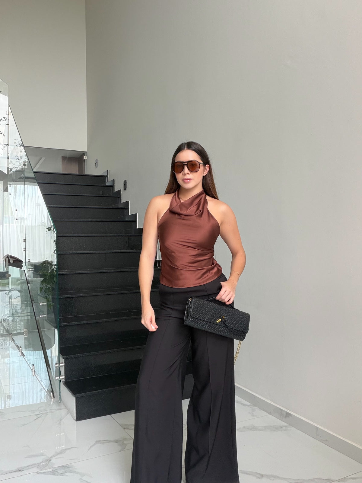 Blusa satin café
