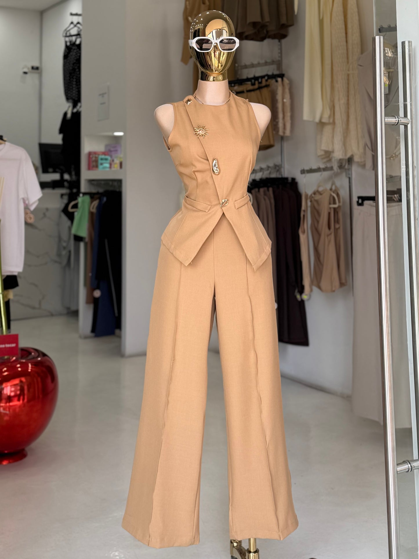 Conjunto beige