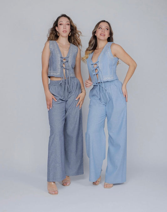 Conjunto azul bordado